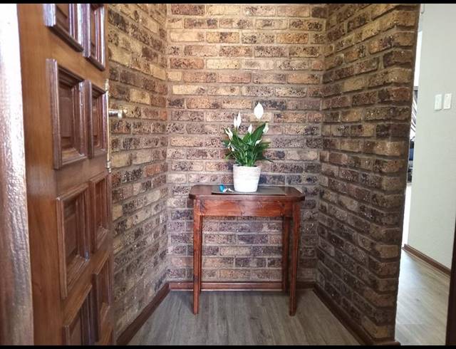 4 BEDROOM HOUSE FOR SALE IN GREENHILLS